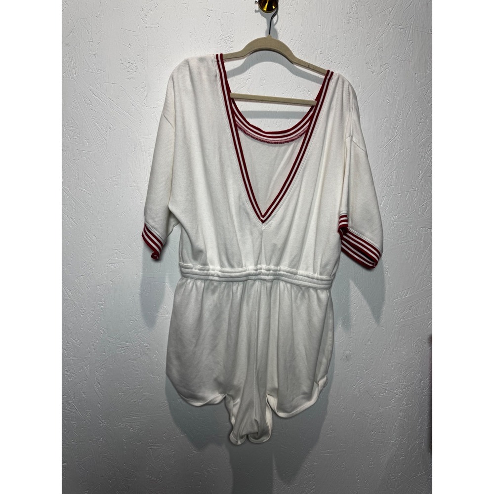 By Anthropologie Short-Sleeve Waffle Knit Playsuit White Red Star Romper Large - Picture 5 of 6